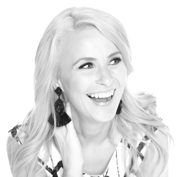 Meet your Posher, Laura :) - Picture 6 of 7